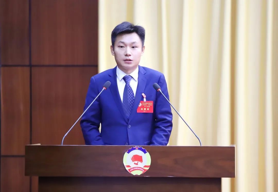 億合門窗副董事長(zhǎng)胡超參加大會(huì)并作大會(huì)發(fā)言 億合門窗副董事長(zhǎng)胡超參加大會(huì)并作大會(huì)發(fā)言