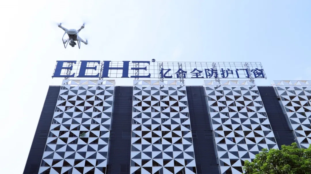 斷橋鋁門窗廠家在新時期里要勇于開創(chuàng)未來 斷橋鋁門窗廠家在新時期里要勇于開創(chuàng)未來