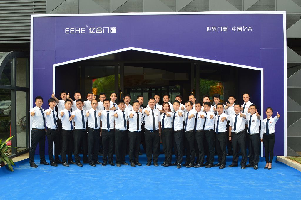 斷橋鋁門(mén)窗廠(chǎng)家實(shí)體店冷清 因?yàn)槟銘B(tài)度問(wèn)題